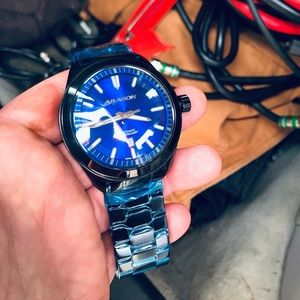 Brand new Aragon antigravity still in plastic.